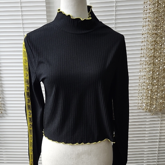 Juicy Couture Black Sweatshirt with Yellow Accents - Picture 4 of 7